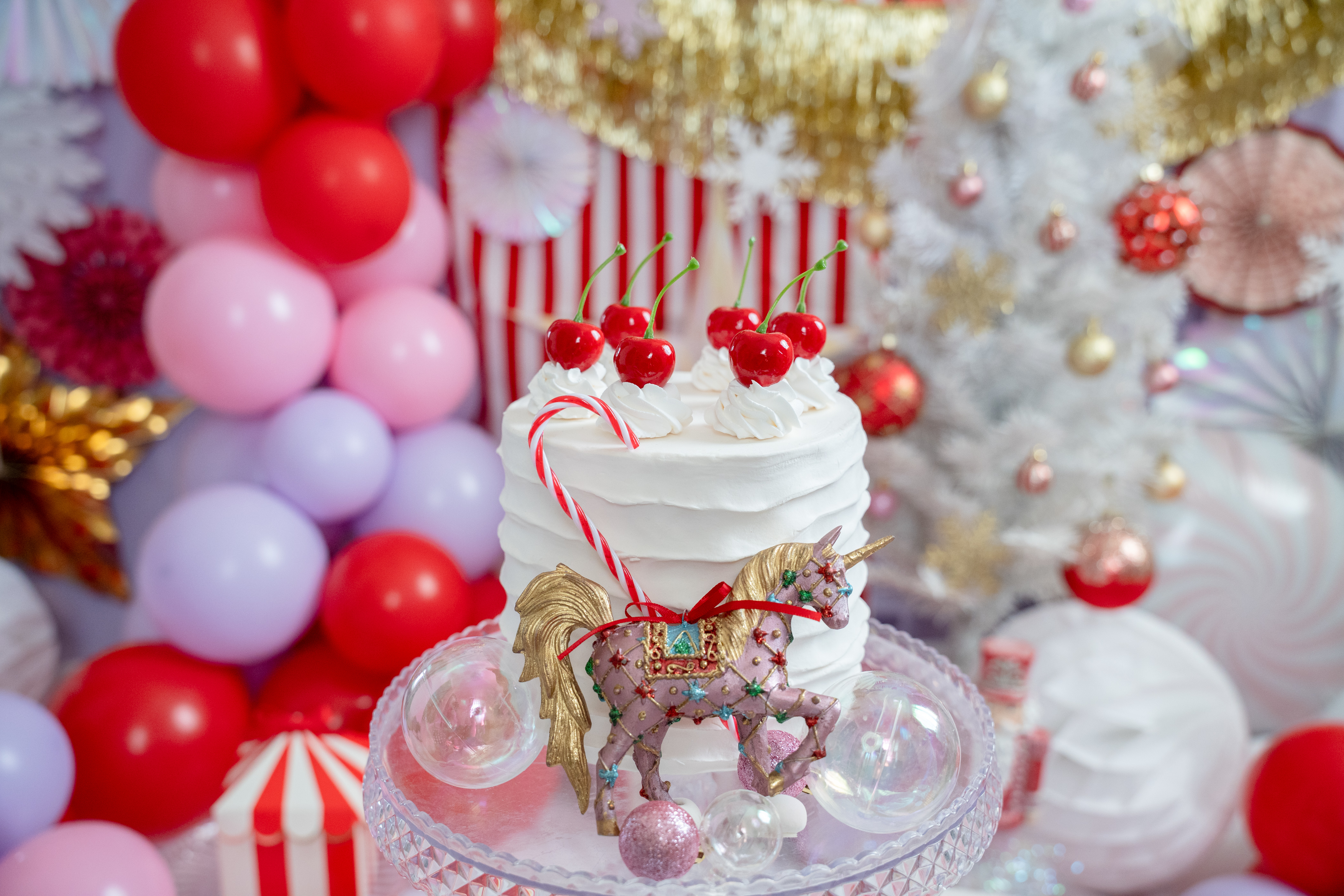 クリスマスパーティー2019 サイン入り写真 今年もあと少し🩷🩷🩷 思い出写真達を残していこーっと📷♡ 3歳の誕生